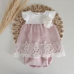 Jesusito Encaje Detalle Flor