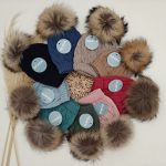 Gorro Trenzas Pompón Pelo